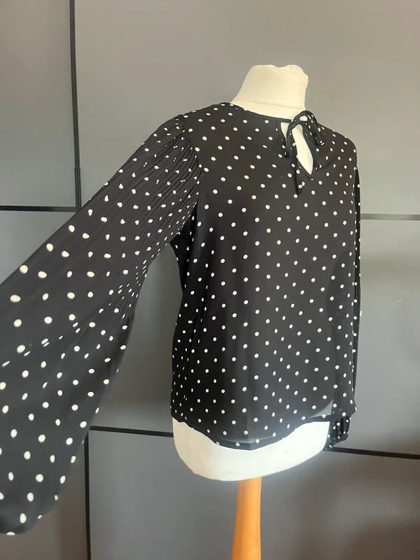 Preloved Blouse | Polka Dot| Black and White | By MSCH | Size 10 | Frock33