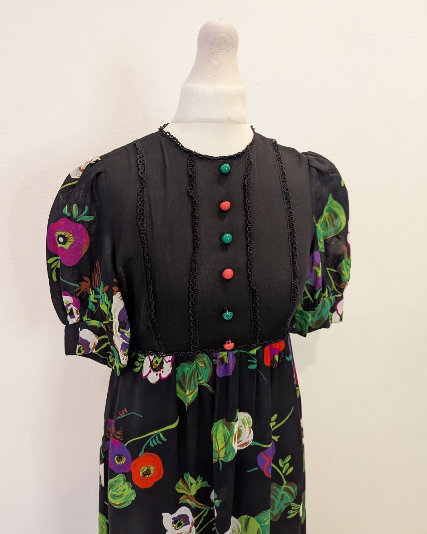 Vintage Dresses - Vintage Maxi Dress - 70s Maxi by Wendys - Black and Multi-coloured Floral print Size 10 UK - Frock33
