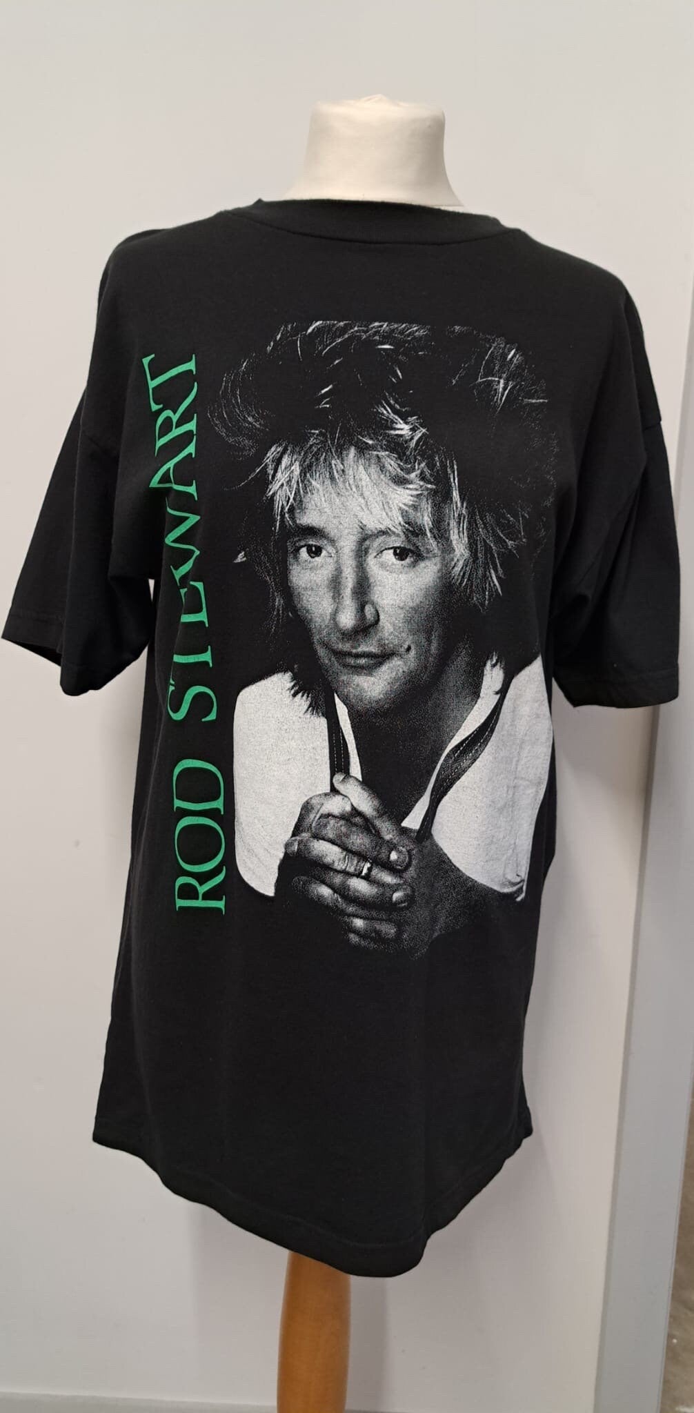 Vintage Band Tshirt | 1991 Rod Stewart T-shirt | Belfast Gig - Frock33