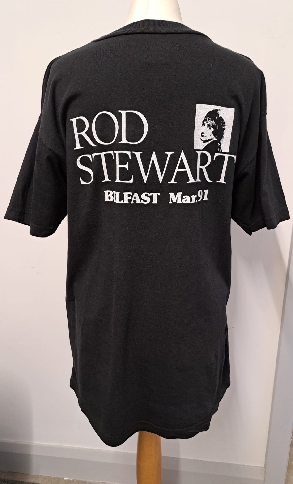 Vintage Band Tshirt | 1991 Rod Stewart T-shirt | Belfast Gig - Frock33