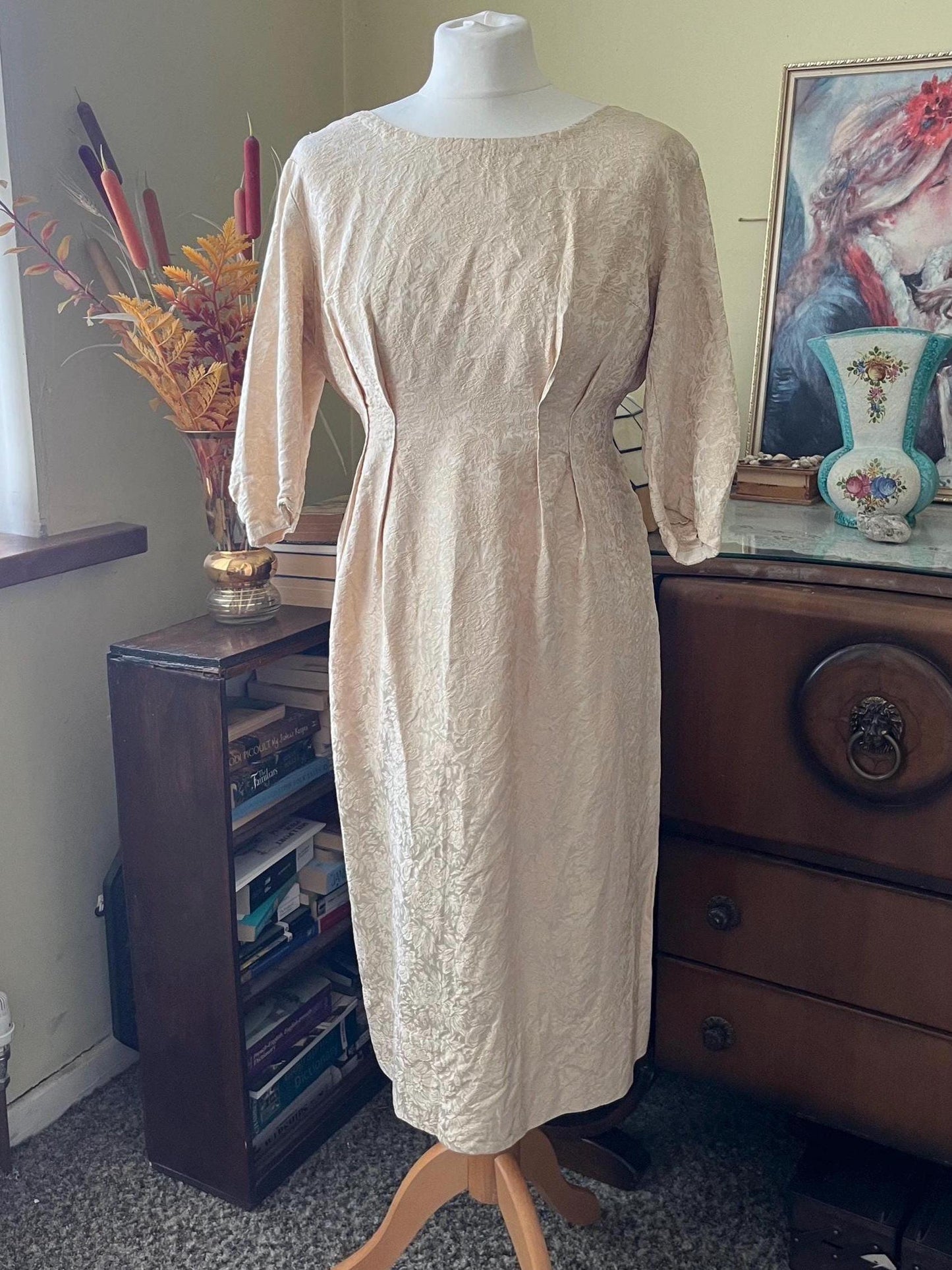 Vintage clothing- Vintage Dress- MIDI Dress- gold- size 10- frock33