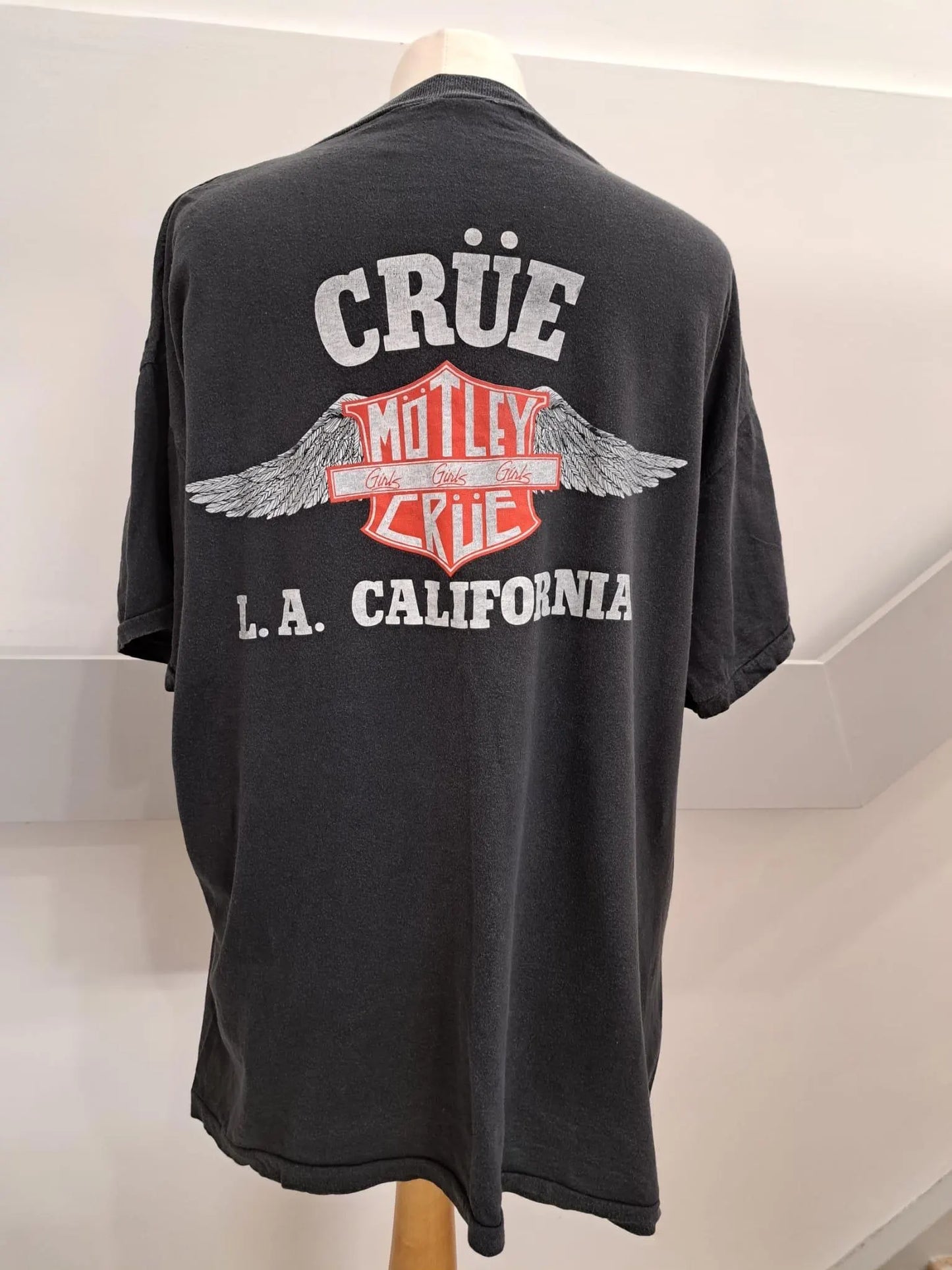Vintage Clothing | Motley Crue Band Tee- 90s | 90s music memorabilia- Frock 33 (Copy)