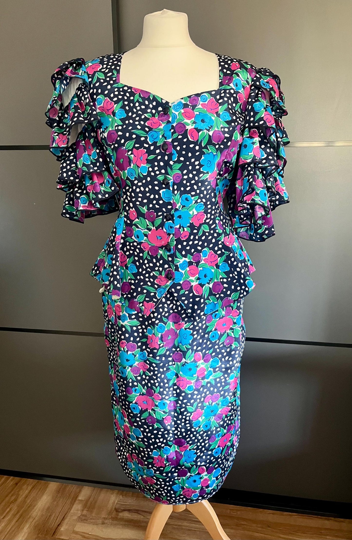 Vintage Clothing - Vintage Two Piece - Matching Top and Skirt - 1980s - Size 12 - Frock 33