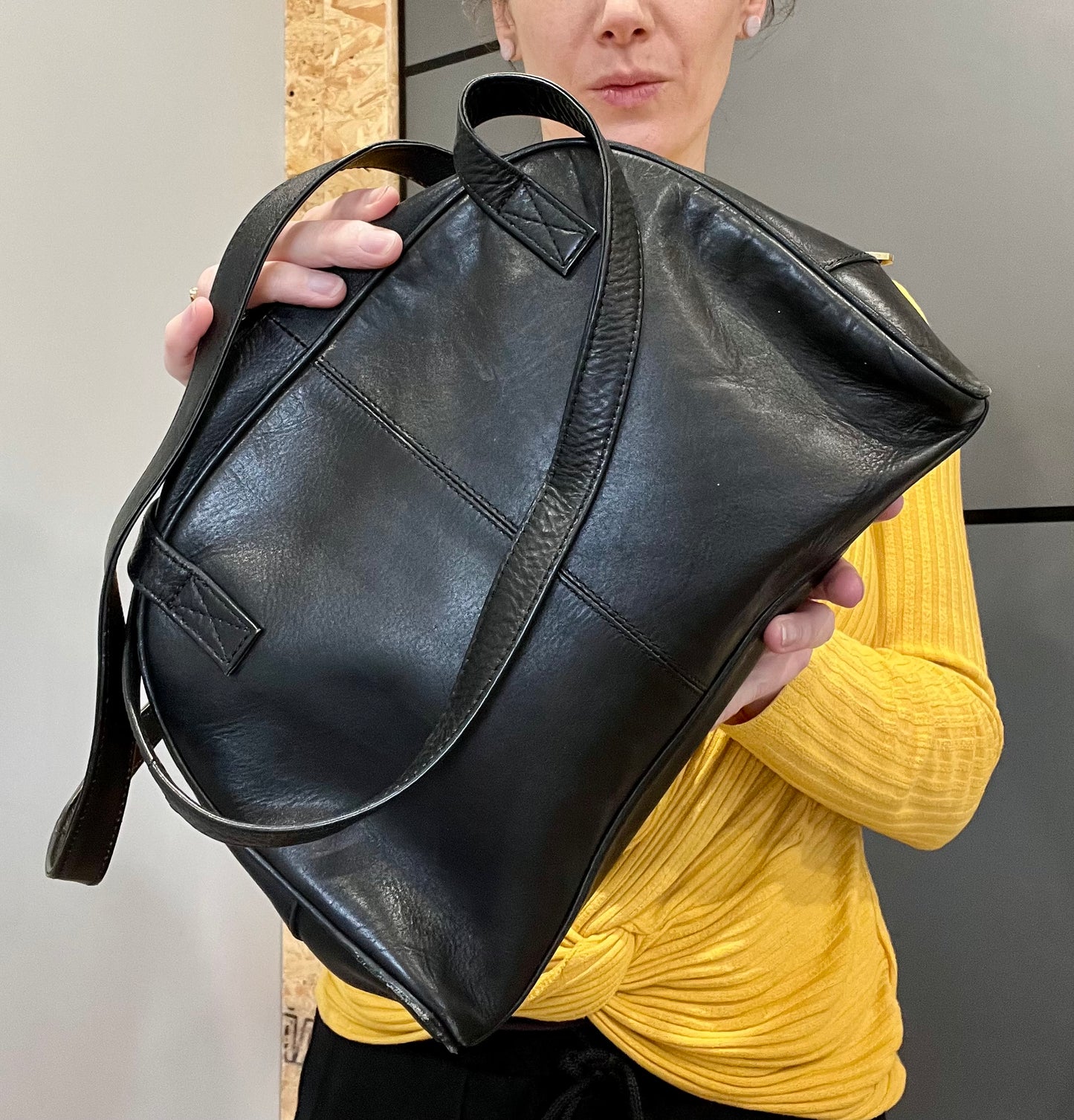 Vintage Accessories - Vintage Shoulder Bag- Black Leather with long strap- by GIGI - Frock33