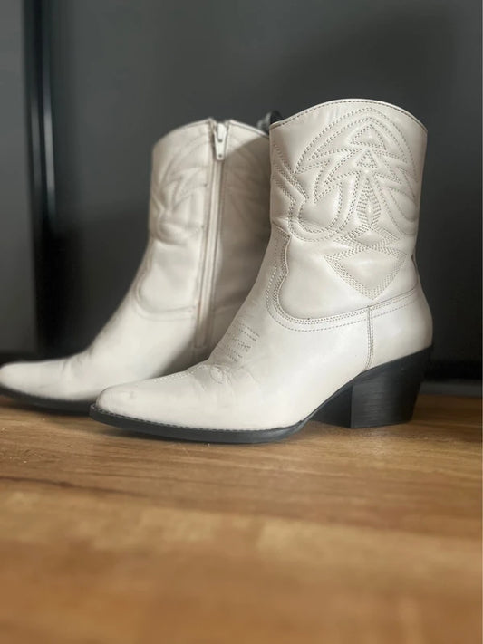 Vintage Cowboy Boots | Bronx |Cream Leather |Y2K | Size 4 UK |Frock 33