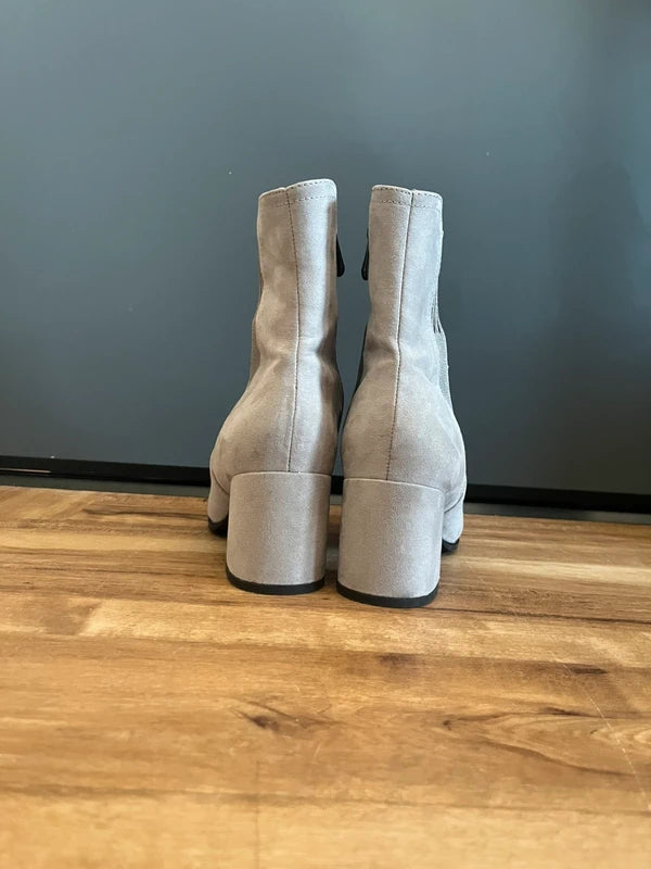 Suede Ankle Boots | Marco Tozzi  |Grey | | Size 4 UK |Frock 33