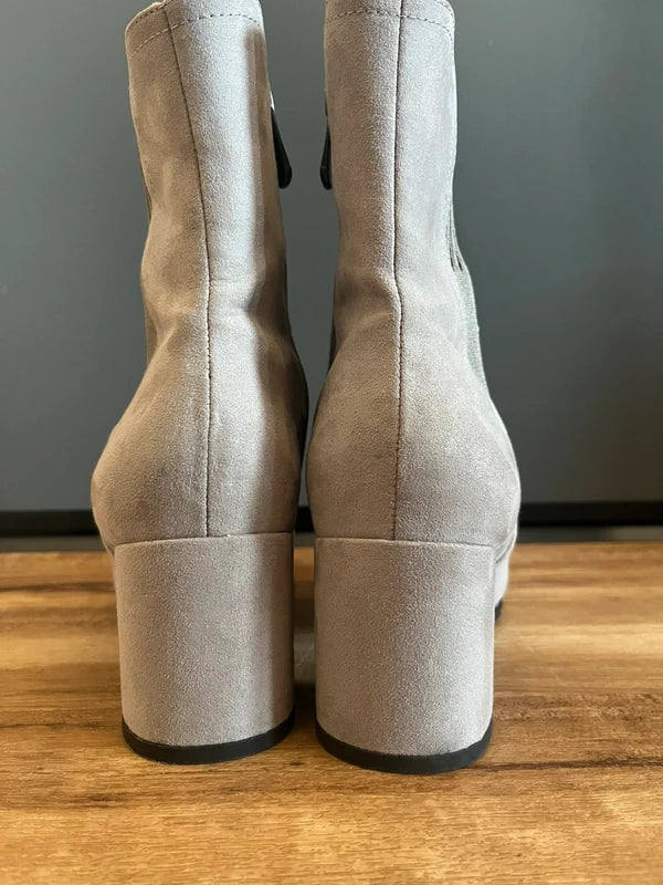 Suede Ankle Boots | Marco Tozzi  |Grey | | Size 4 UK |Frock 33
