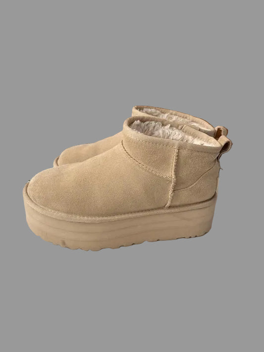 Platform Shoes | Ugg |Cream Suede | Size 5 UK |Frock 33