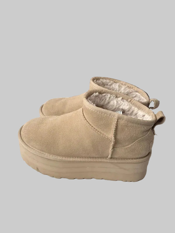 Platform Shoes | Ugg |Cream Suede | Size 5 UK |Frock 33