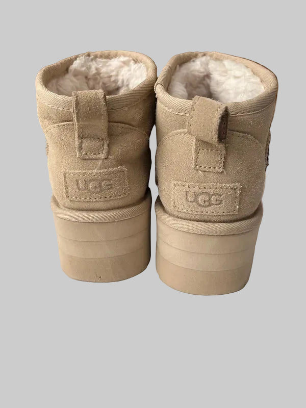 Platform Shoes | Ugg |Cream Suede | Size 5 UK |Frock 33
