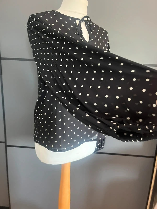 Preloved Blouse | Polka Dot| Black and White  | By MSCH | Size 10 | Frock33