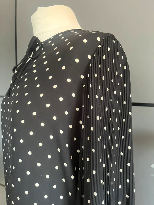 Preloved Blouse | Polka Dot| Black and White  | By MSCH | Size 10 | Frock33
