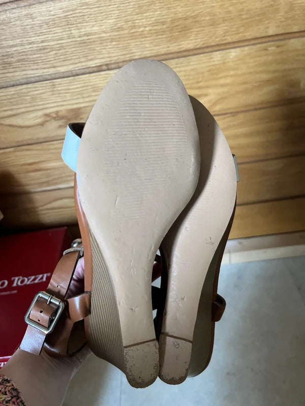 Preloved Sandels | Brown and White | By Next| UK Size 7