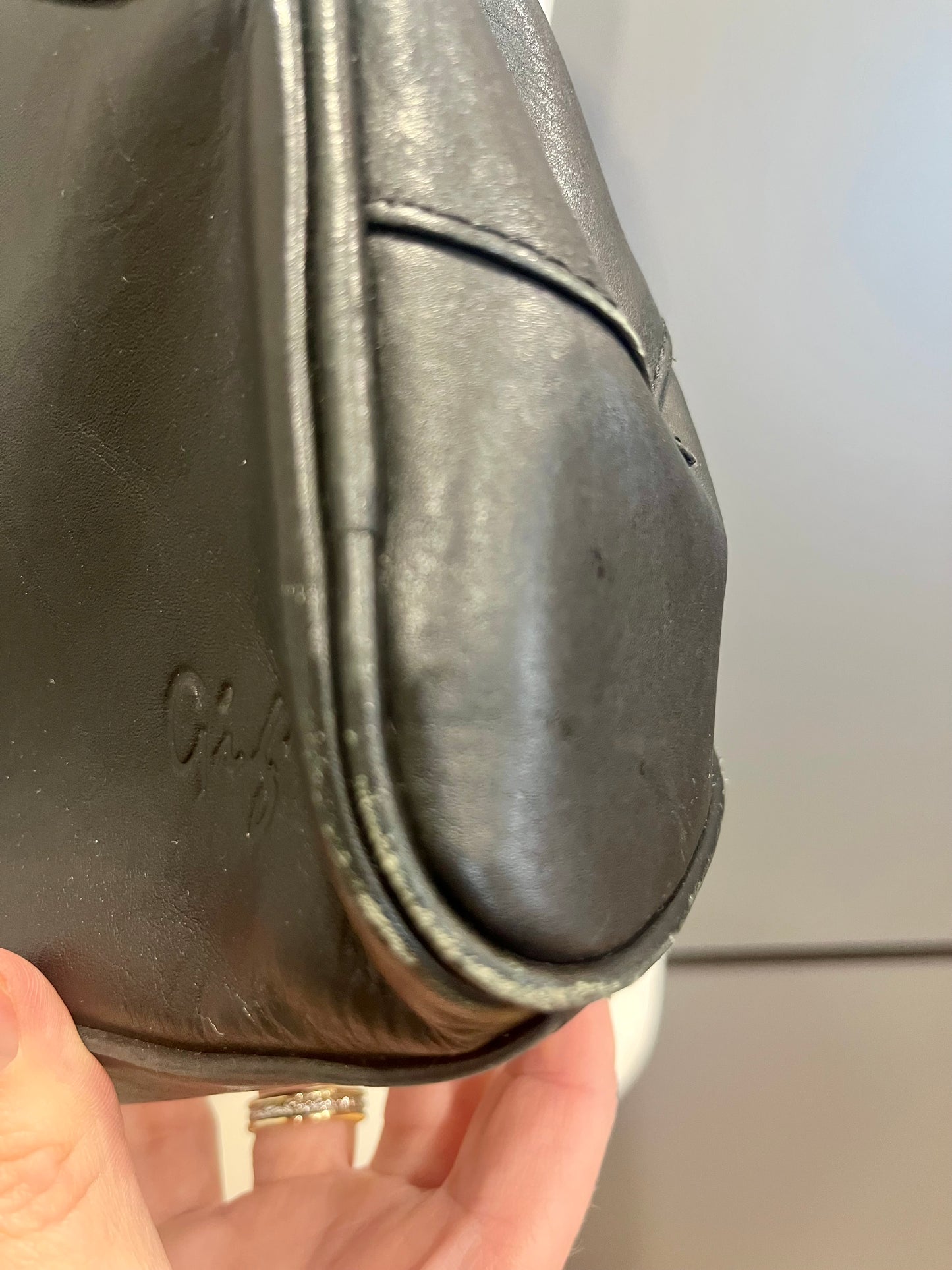 Vintage Accessories - Vintage Shoulder Bag- Black Leather with long strap- by GIGI - Frock33