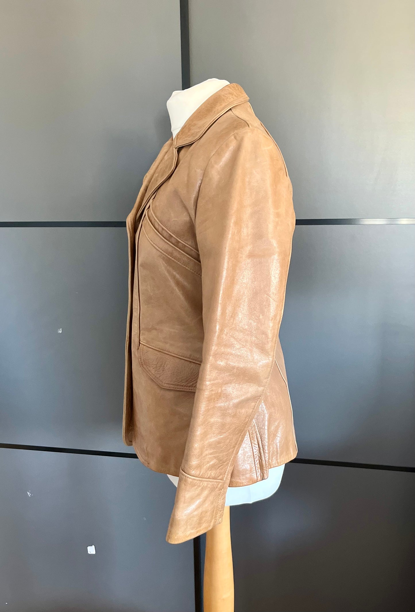 Vintage Clothing - Leather Jacket - Light Brown - Size 10- Frock 33