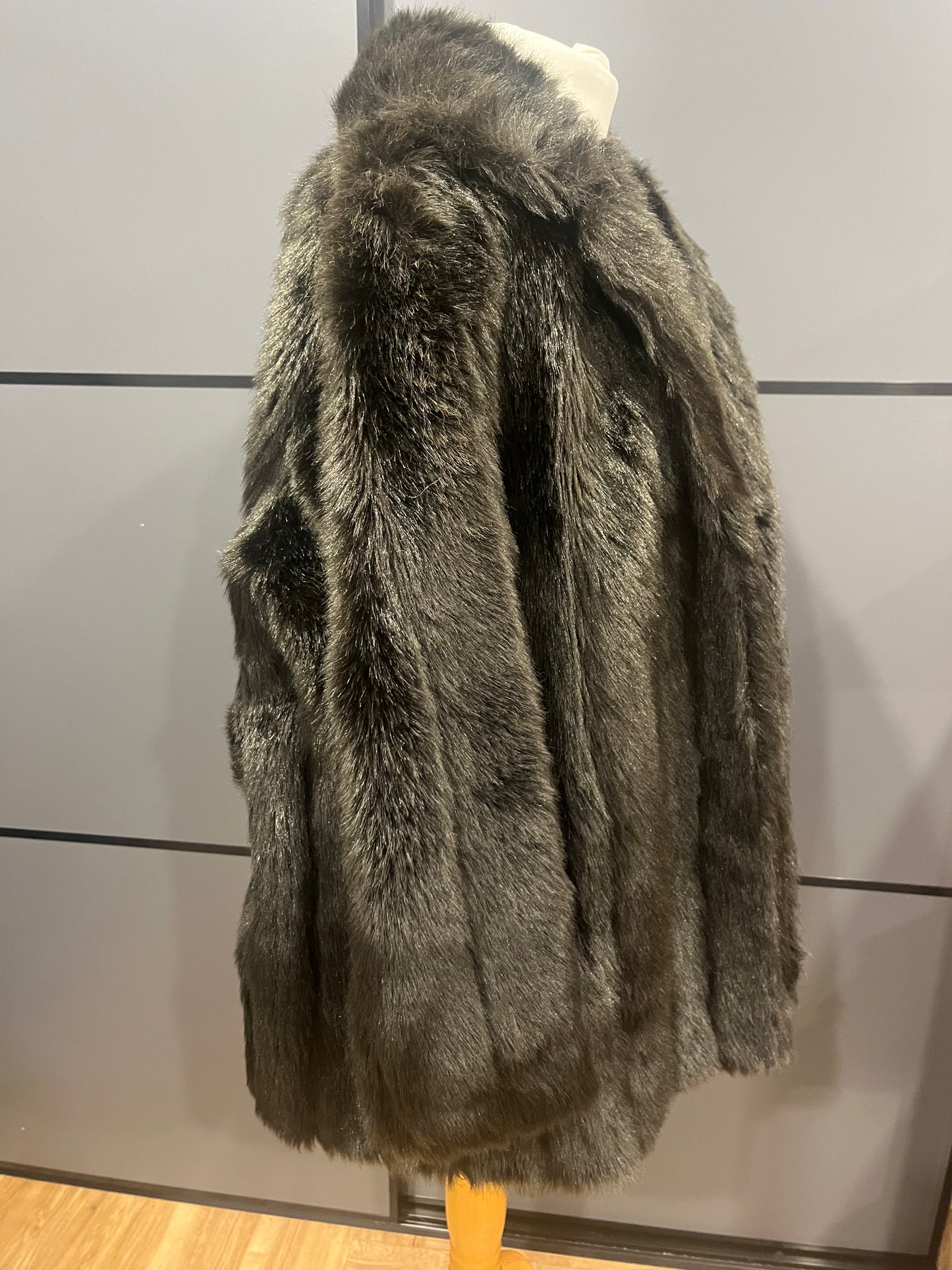 Vintage Clothing- Vintage Faux mink style- dark brown - 1980s - Frock33