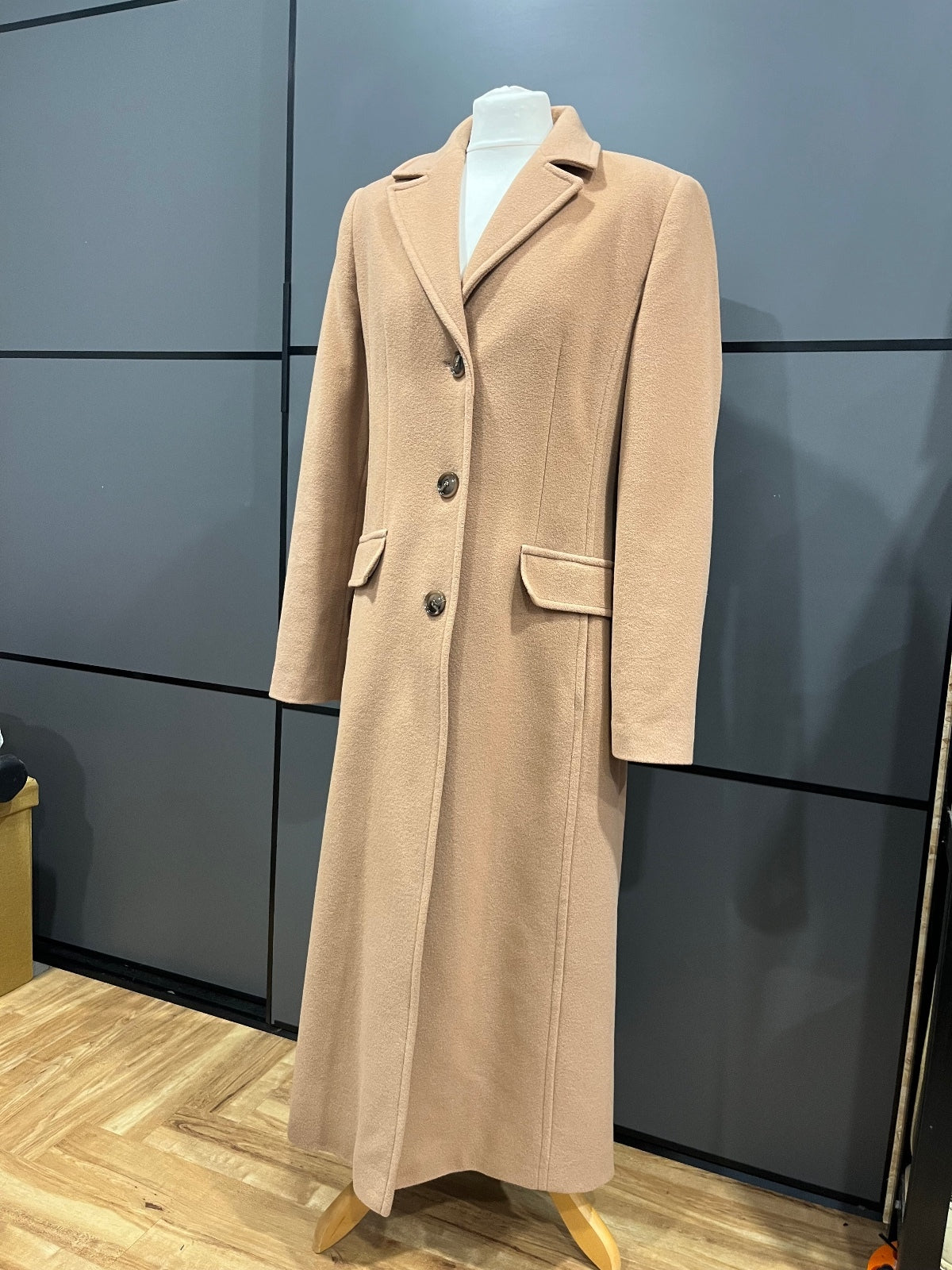 Vintage coat | Wool Blend | Tan | Full Length | size 12 | Lebek | Frock33