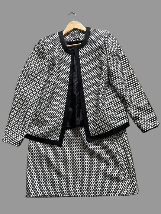 Preloved Ladies Suit | Blazer and Matching Skirt | Size 14/16