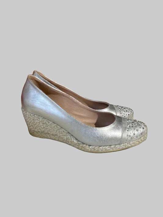 Silver wedge shoe| Mid Height | UK Size 5 | Made in Spain | Embellished Toe