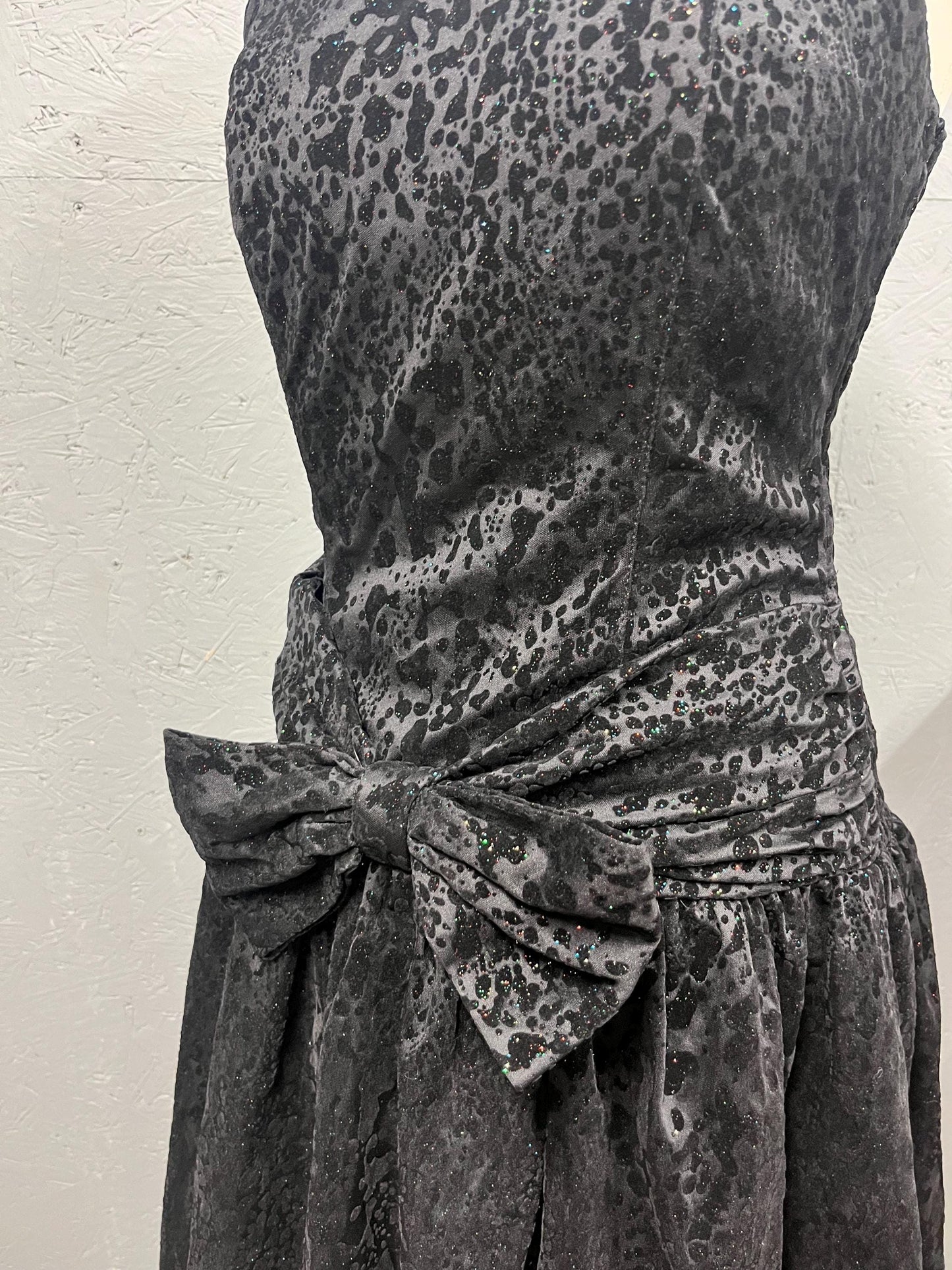 Vintage Dresses -1980s Black Cocktail Party Dress - size 10 - Frock 33