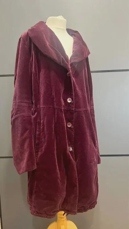 Vintage Coat by OSKA - Burgundy Velvet Medium Length Coat - Large Collar - Frock33