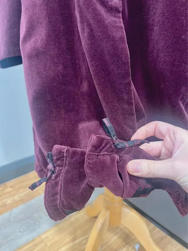 Vintage Coat by OSKA - Burgundy Velvet Medium Length Coat - Large Collar - Frock33