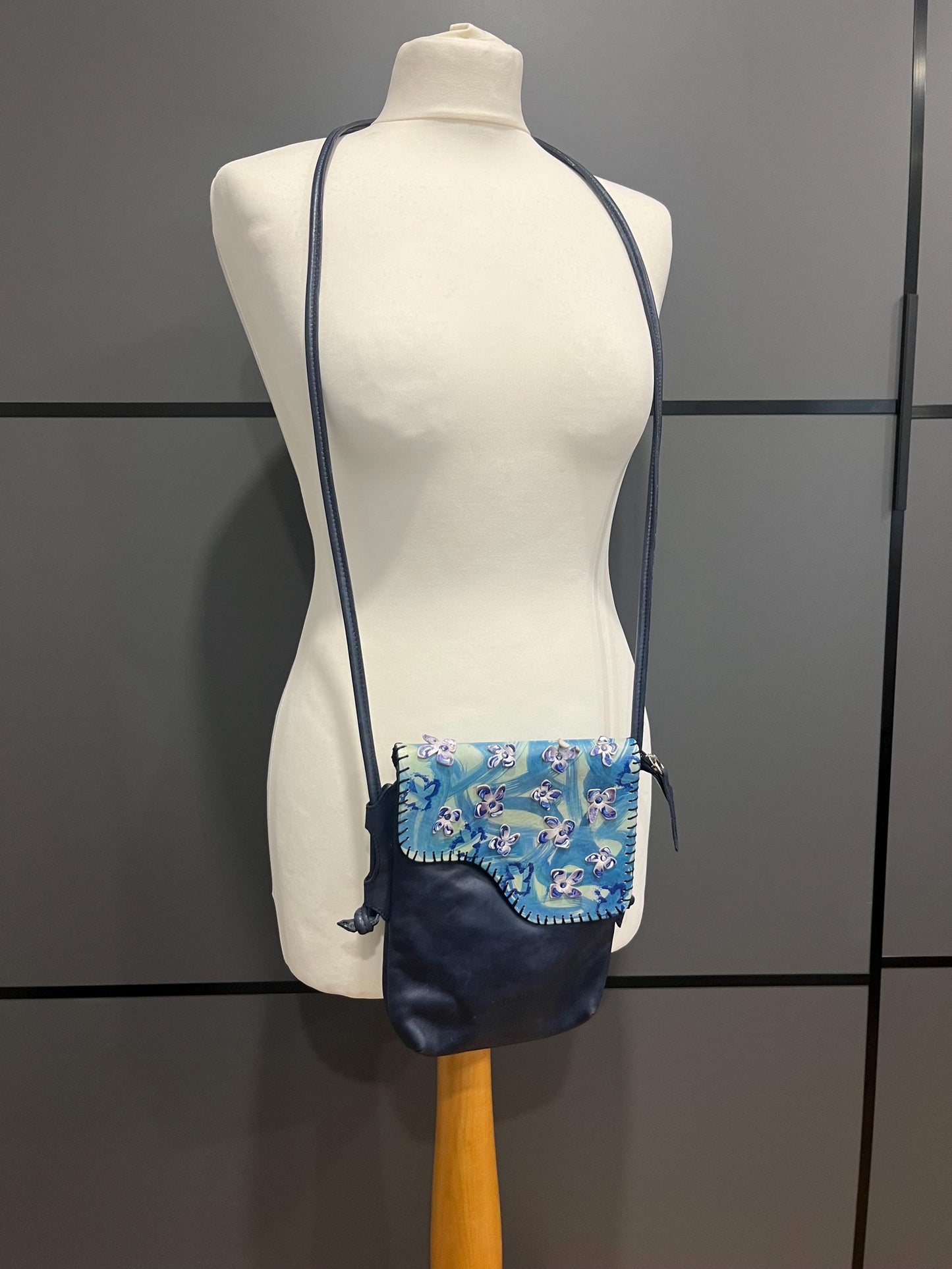 Vintage Accessories -Vintage Bag Timeless Spanish Elegance in a Compact Vintage Bag- Frock 33