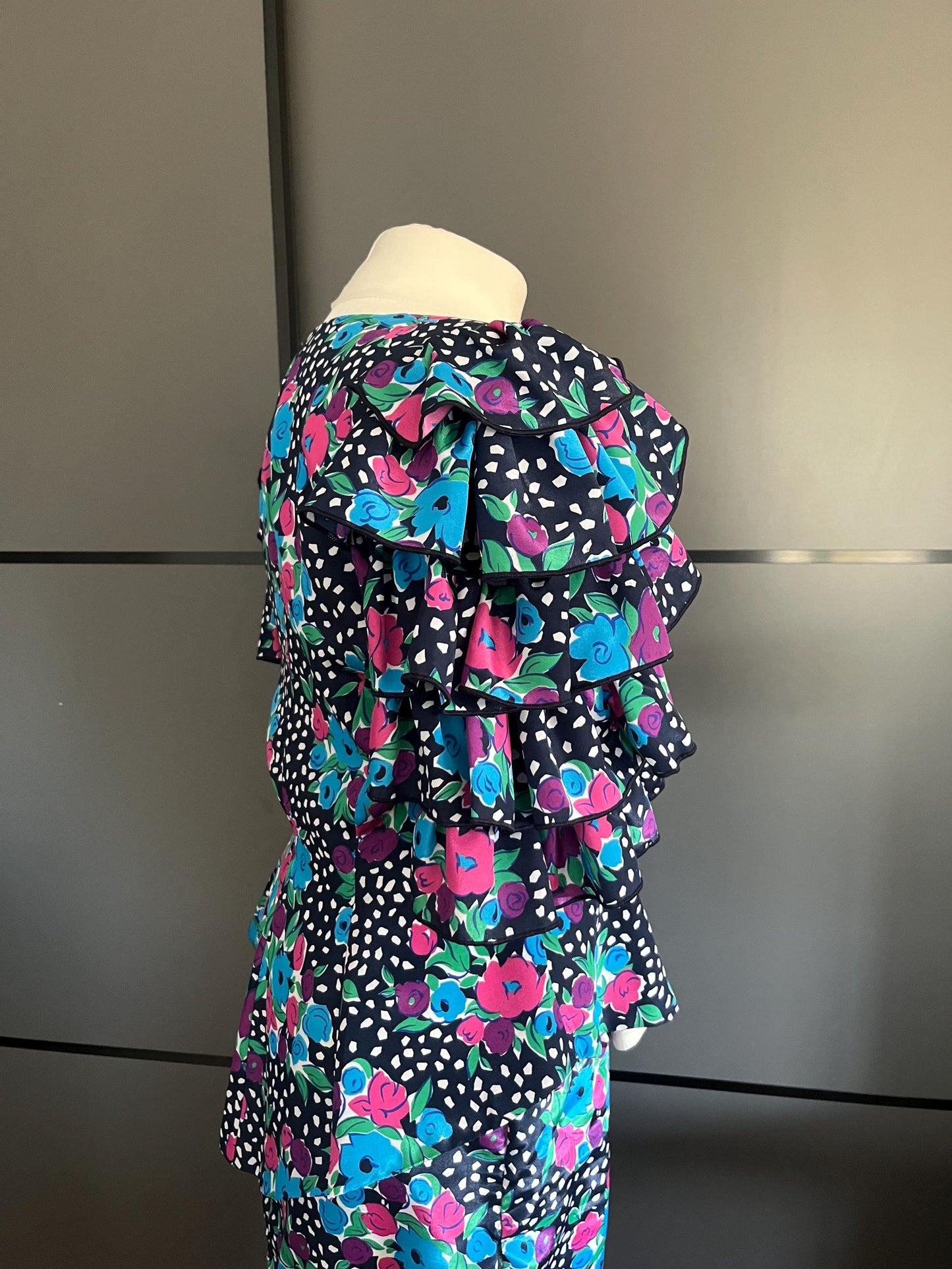 Vintage Clothing - Vintage Two Piece - Matching Top and Skirt - 1980s - Size 12 - Frock 33