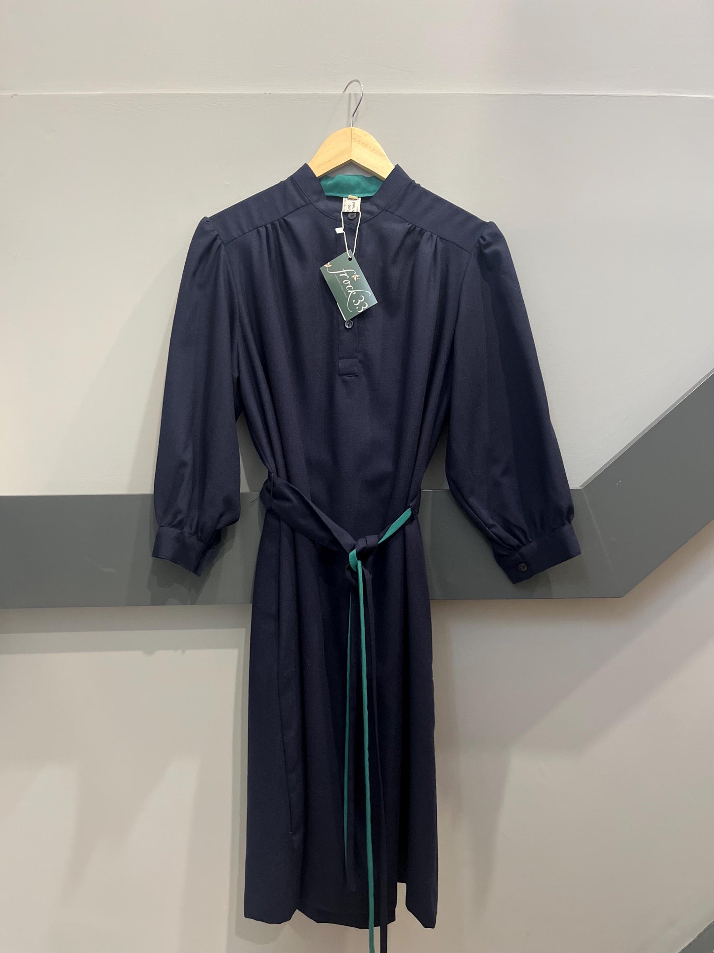 Vintage Clothing -Vintage Dress - Pure Wool Midi Size 12 Frock 33