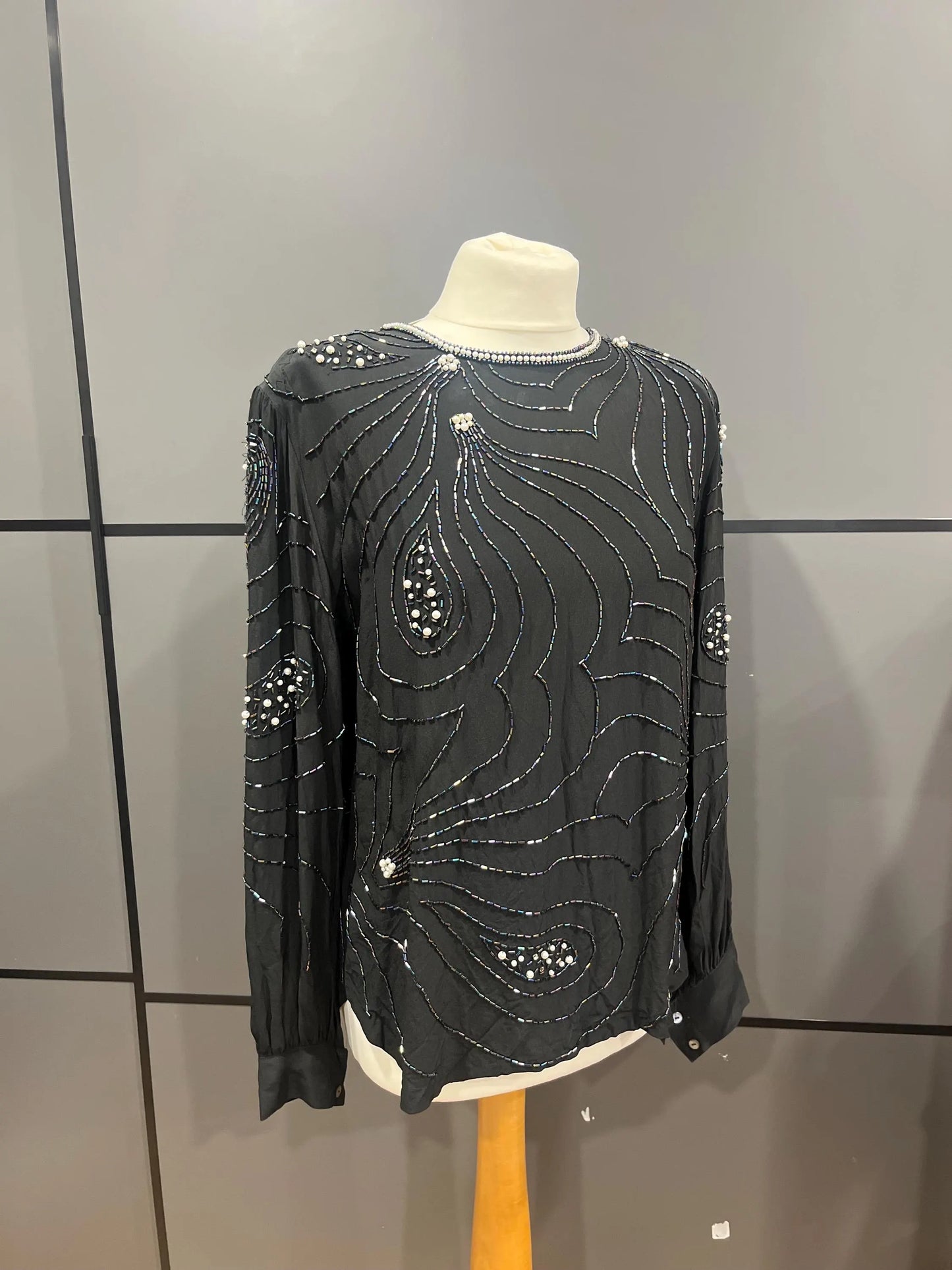 Vintage Clothing- Vintage Party Top - Silk and sequinned - size 12 Frock33