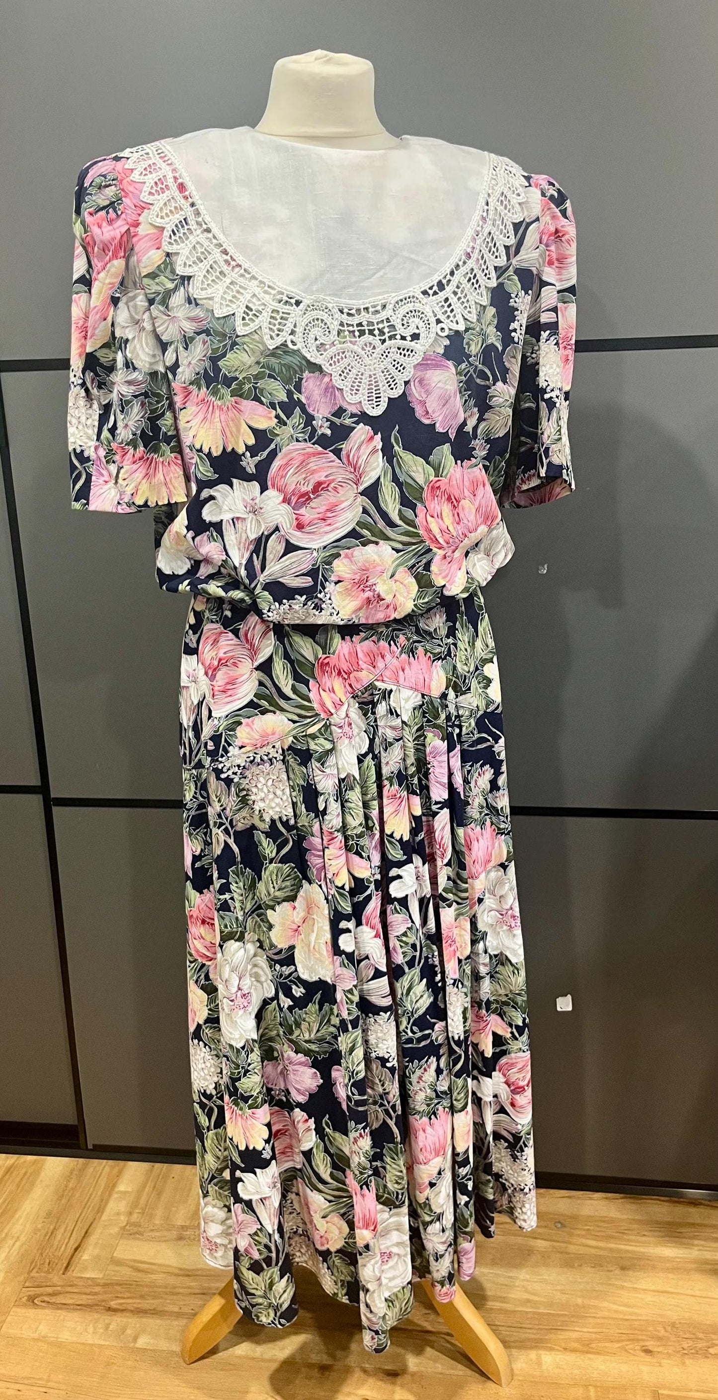 Vintage Clothing | Vintage Floral Maxi Dress |Folk Boho Lace Collar Cottage core | Size 14/16| Frock33