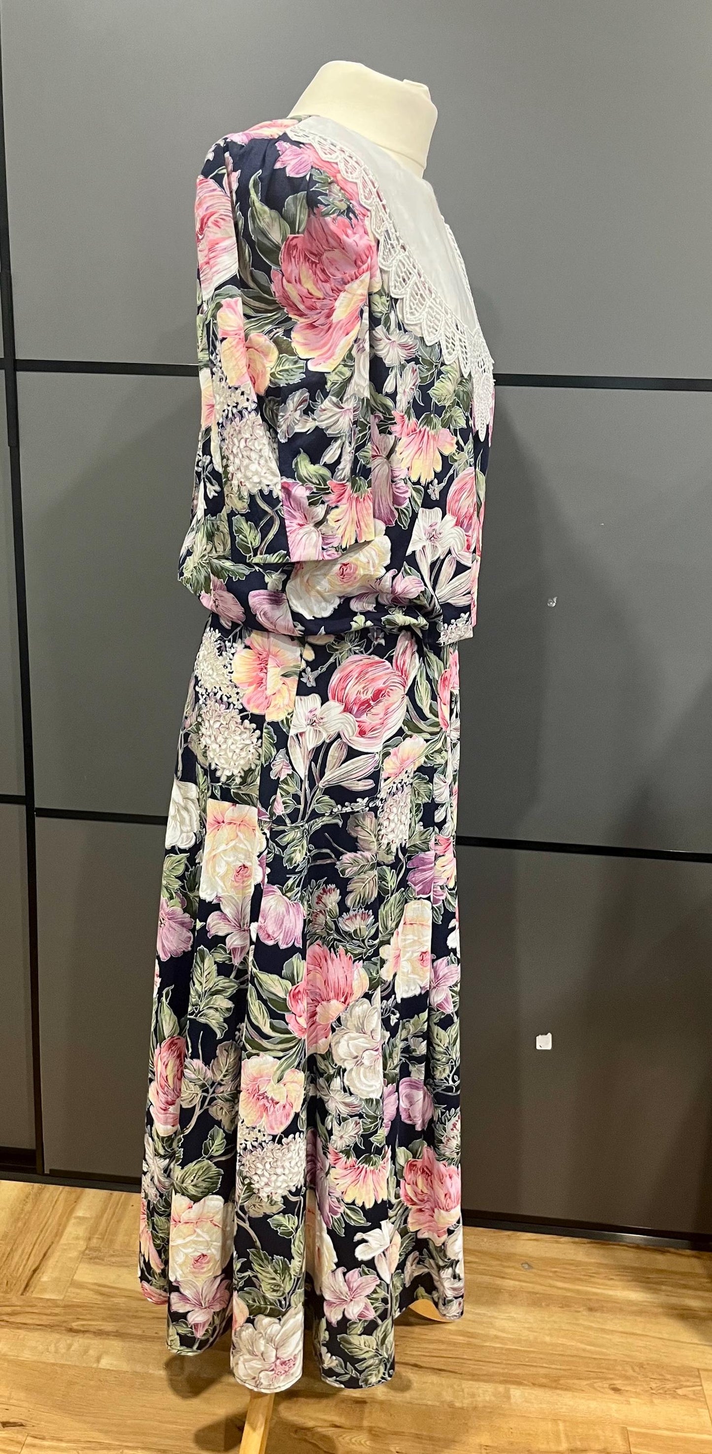 Vintage Clothing | Vintage Floral Maxi Dress |Folk Boho Lace Collar Cottage core | Size 14/16| Frock33