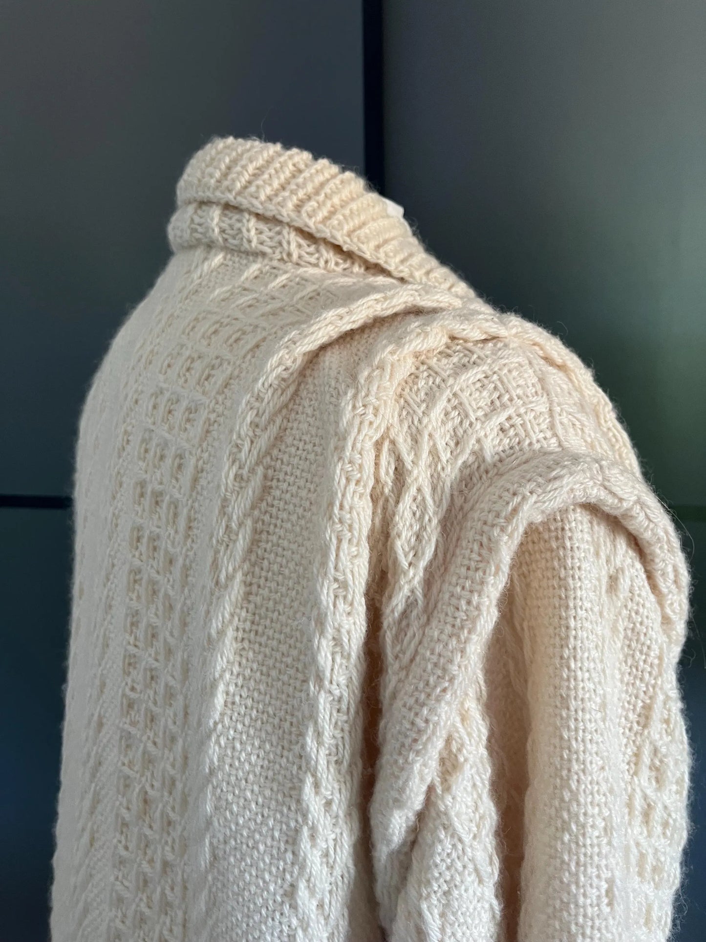 Vintage Clothing |Cardigan | Wool Blend | Irish Made | Shacket Style | Frock33
