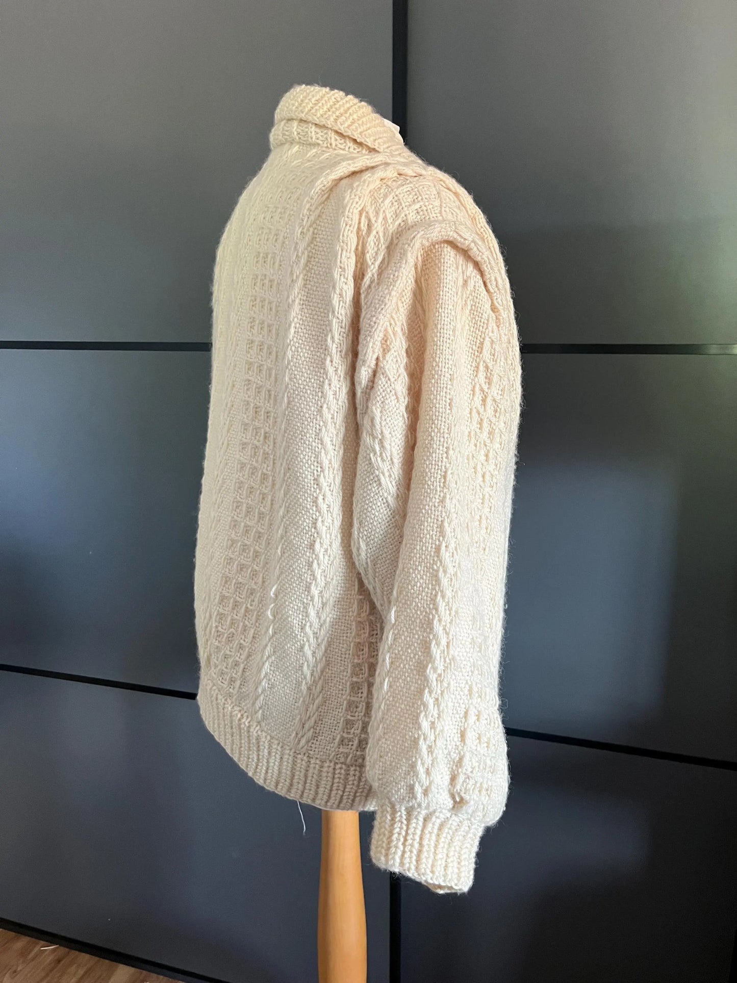Vintage Clothing |Cardigan | Wool Blend | Irish Made | Shacket Style | Frock33