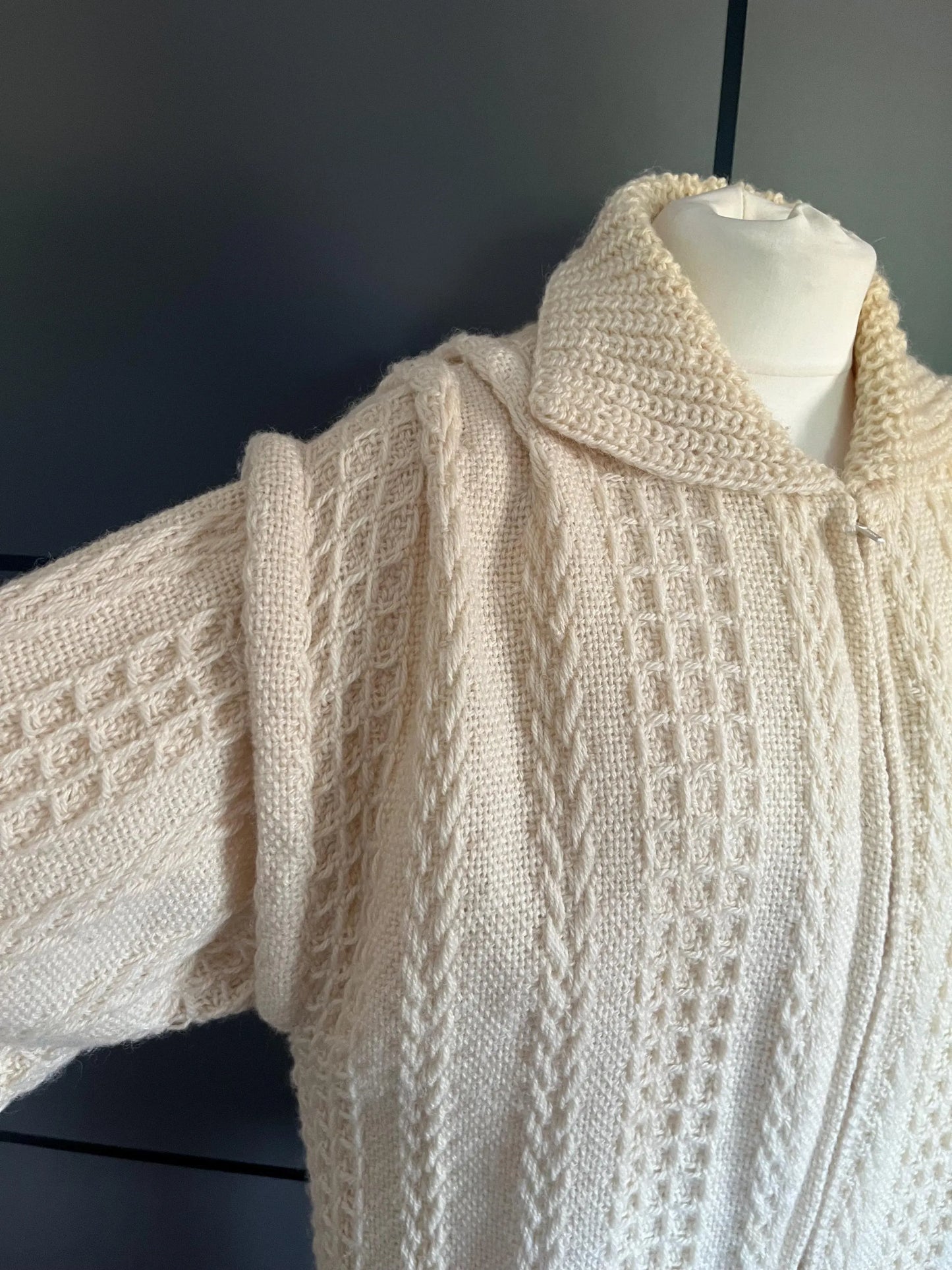 Vintage Clothing |Cardigan | Wool Blend | Irish Made | Shacket Style | Frock33