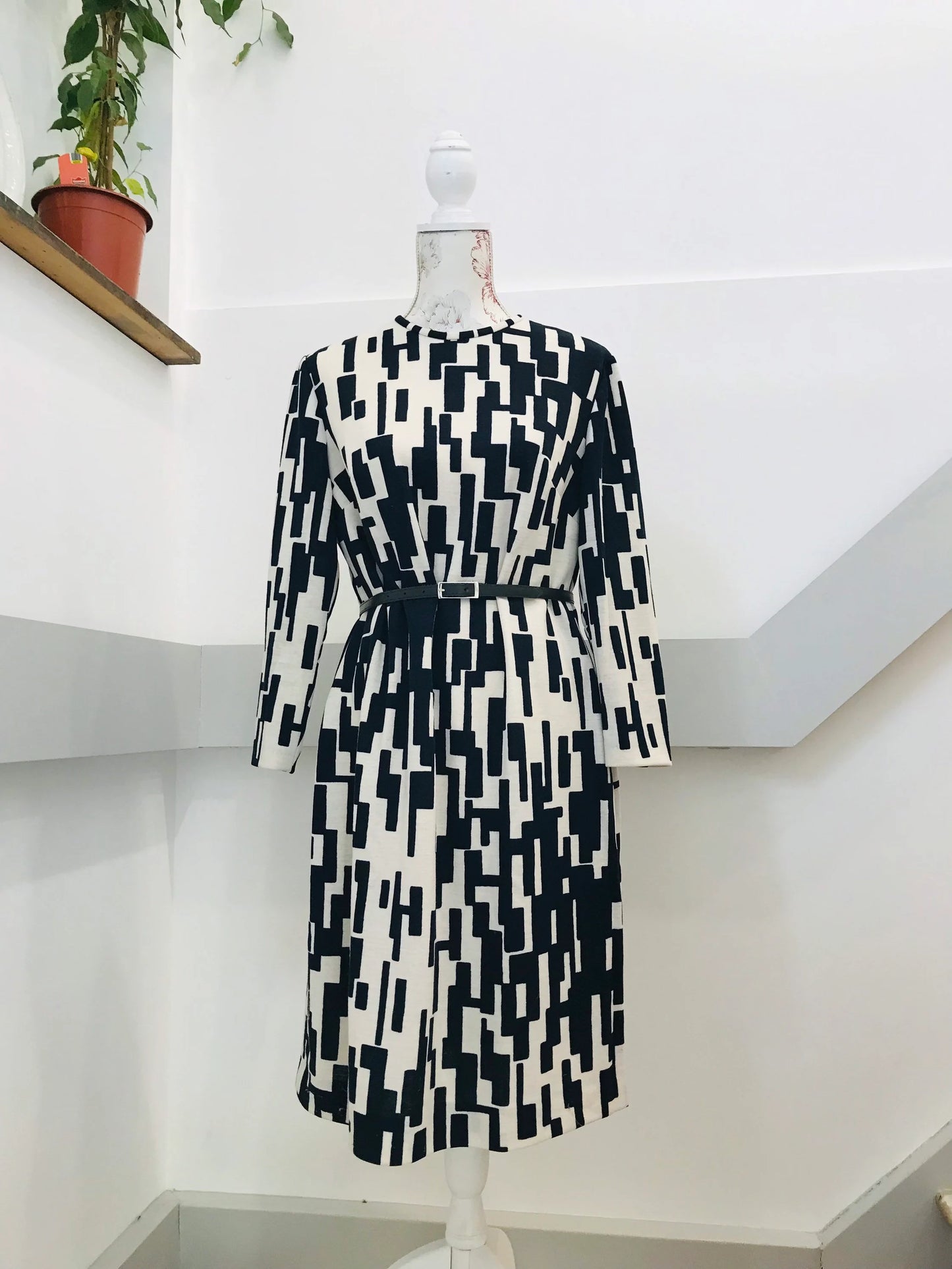 Vintage Dresses | 1960s Navy and White Mod Dress by Win Fink Modell | Frock33